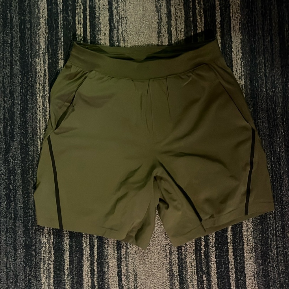 VRST lined shorts, green, men’s small, very few wears, great condition